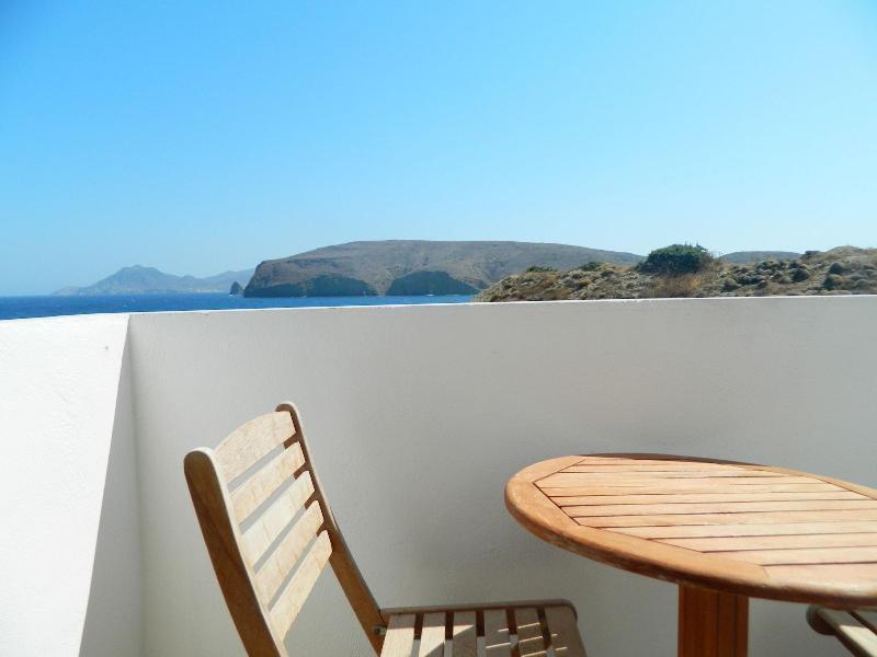 Αύρα Πάχαινας Aparthotel Εξωτερικό φωτογραφία